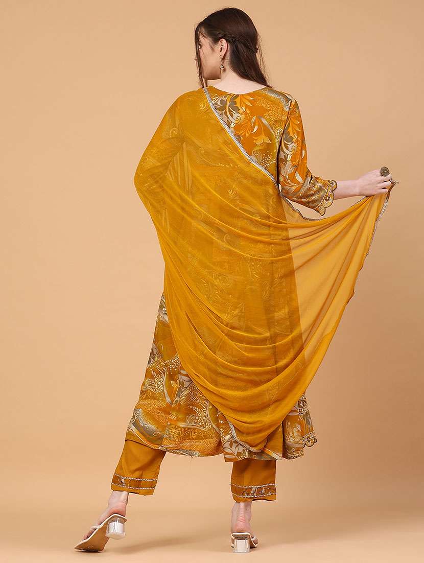 women floral three quarter sleeve kurta pant with dupatta set - 22296189 -  Standard Image - 4