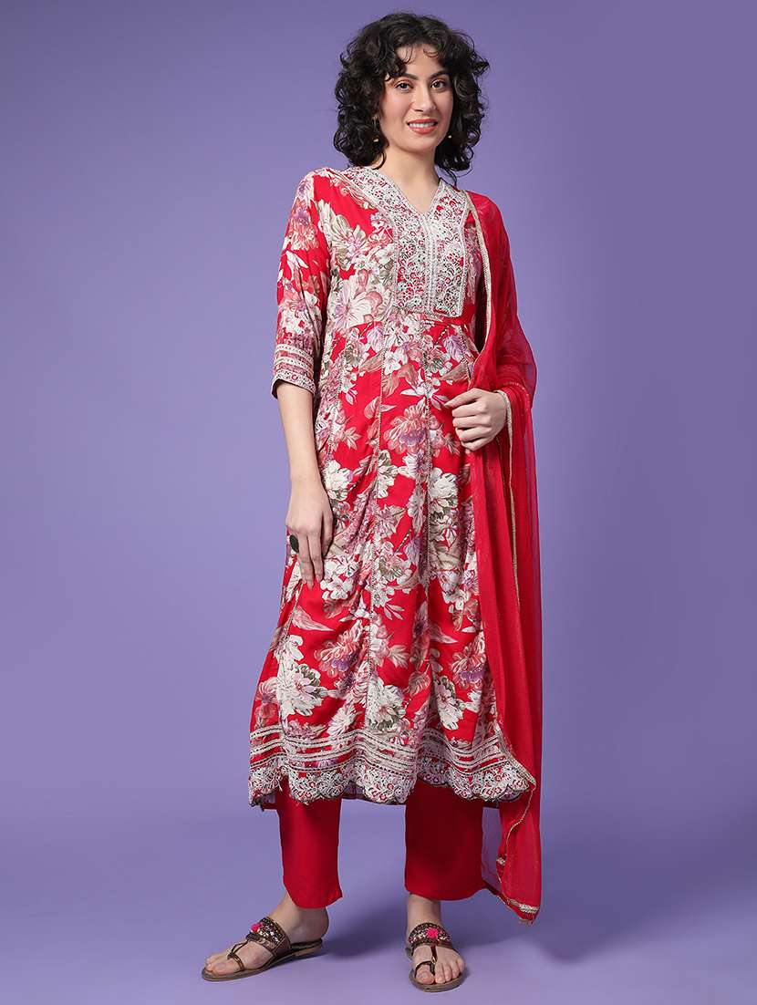 women floral three quarter sleeve kurta pant with dupatta set - 22296191 -  Standard Image - 1