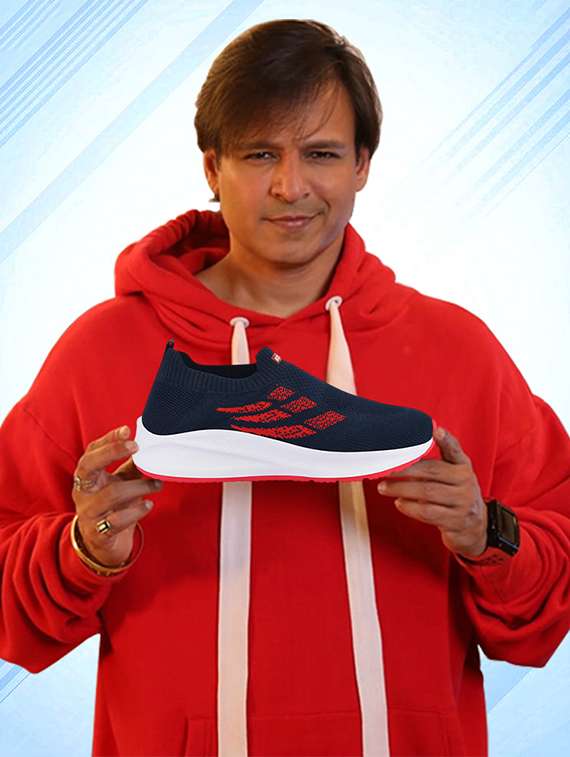 men printed slip on sport shoes - 22296491 -  Standard Image - 1