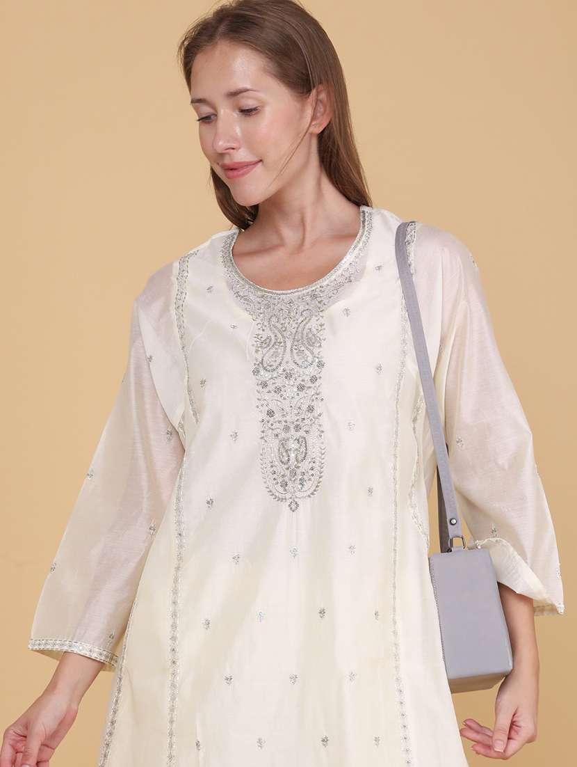 women embroidered three quarter sleeves kurta pant set - 22296568 -  Standard Image - 4