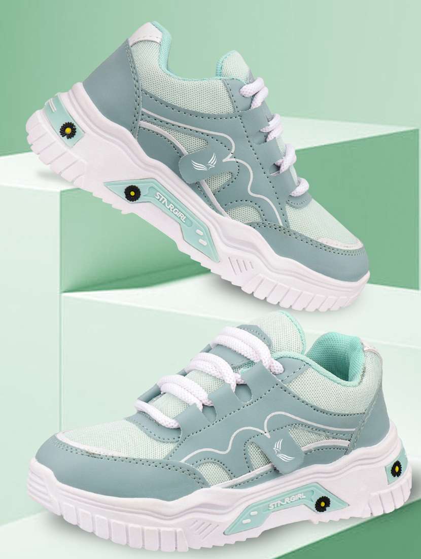 women color blocked lace-up casual shoe