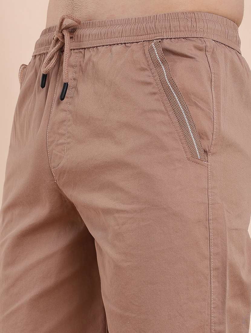 men solid mid rise regular fit shorts - 22298362 -  Standard Image - 1