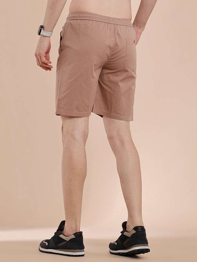 men solid mid rise regular fit shorts - 22298362 -  Standard Image - 4