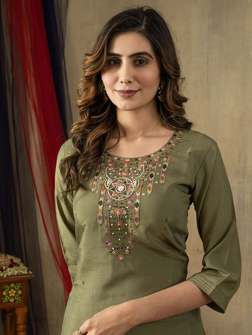 women solid with work three quarter sleeve kurta pant with dupatta set - 22298476 -  Standard Image - 4