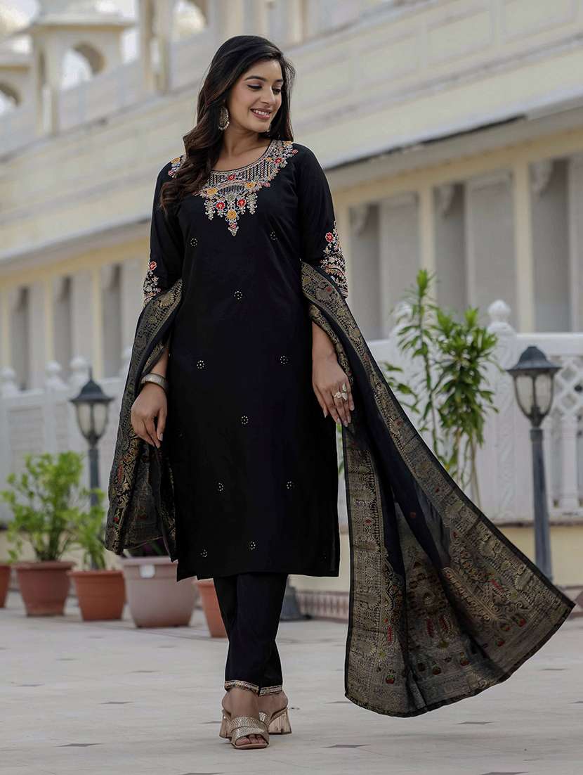 women solid with work three quarter sleeve kurta pant with dupatta set - 22298499 -  Standard Image - 1