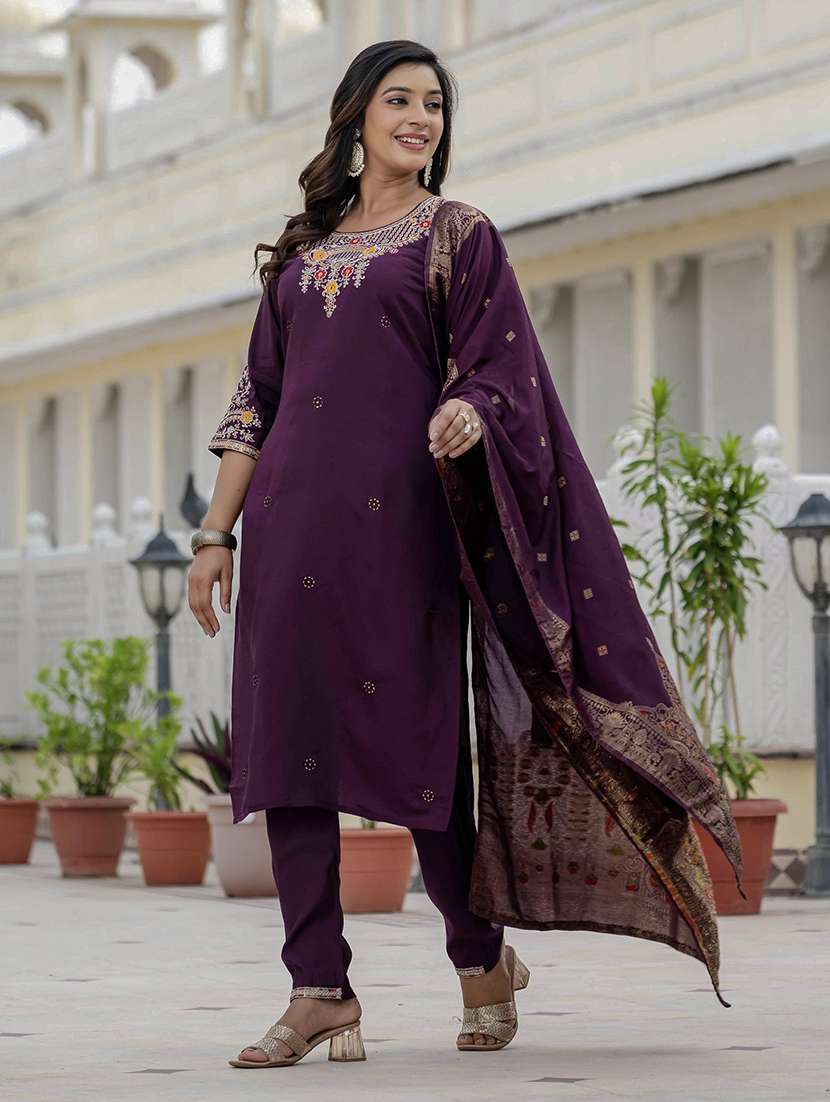 women solid with work three quarter sleeve kurta pant with dupatta set - 22298501 -  Standard Image - 1