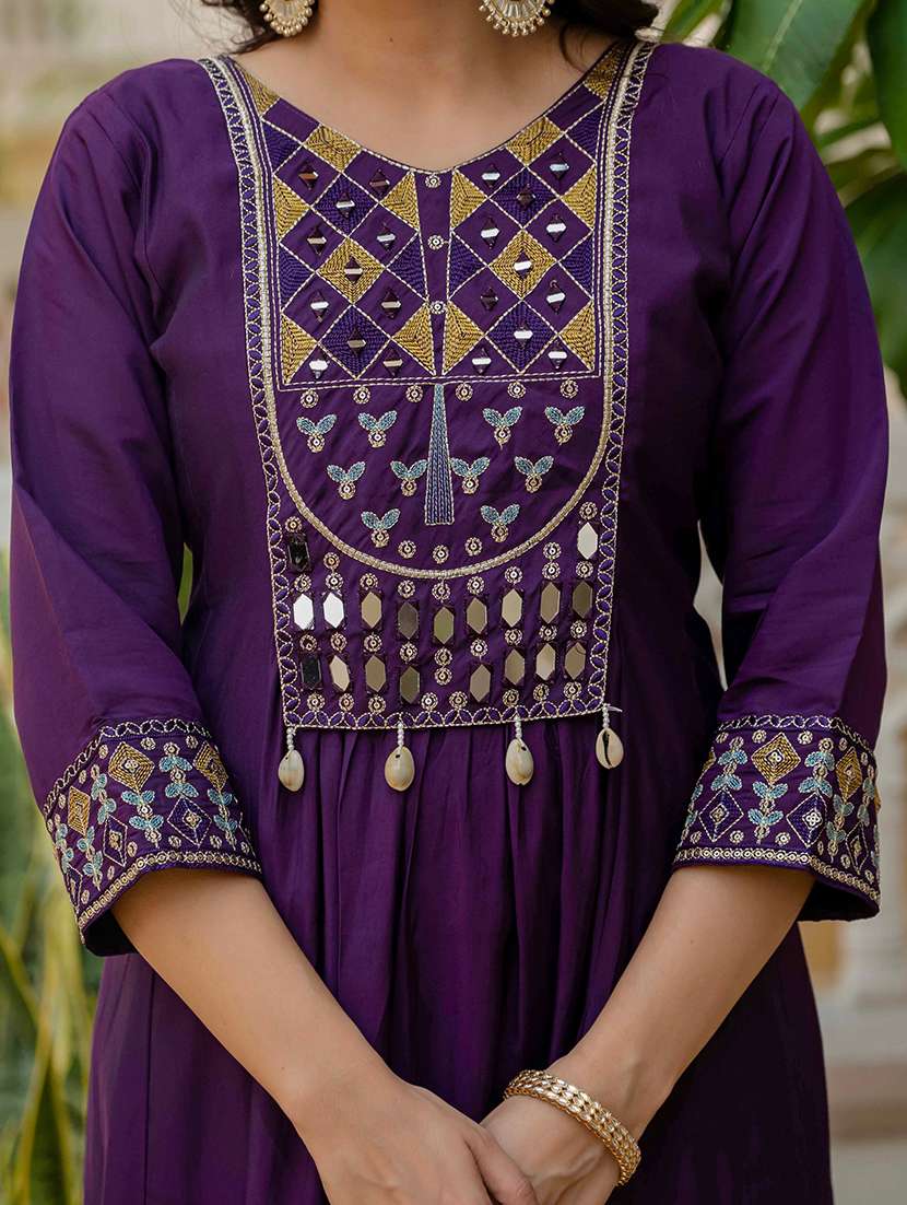 women solid with work three quarter sleeve kurta pant with dupatta set - 22298504 -  Standard Image - 4