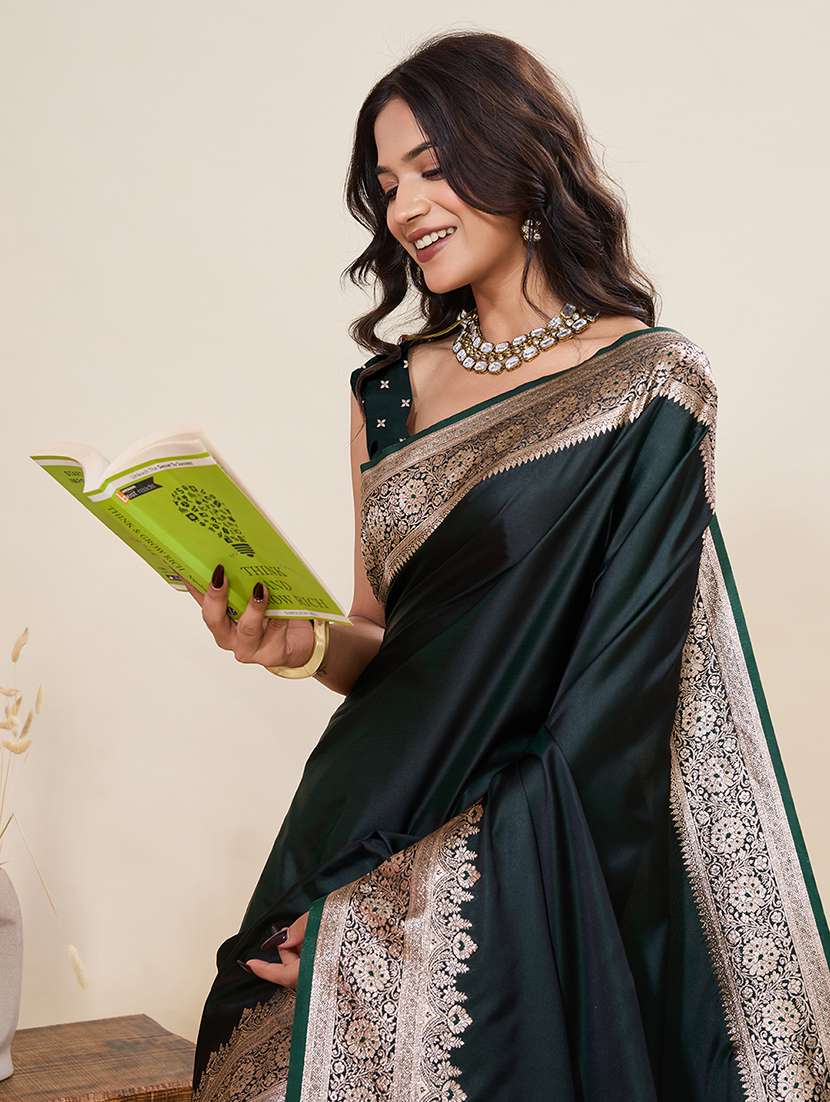 women solid with bordered saree with blouse - 22298700 -  Standard Image - 1