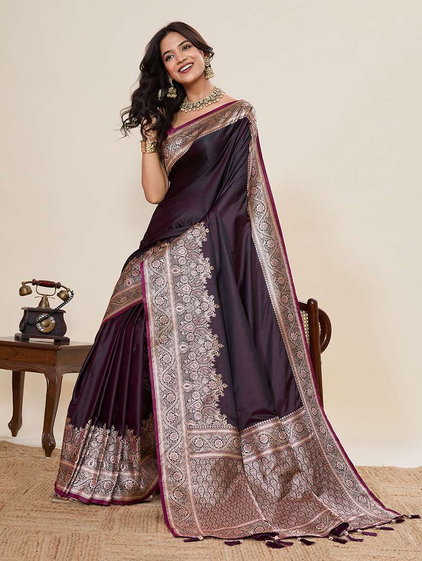 Women Solid With Bordered Saree With Blouse - 22298707 -  Standard Image - 1