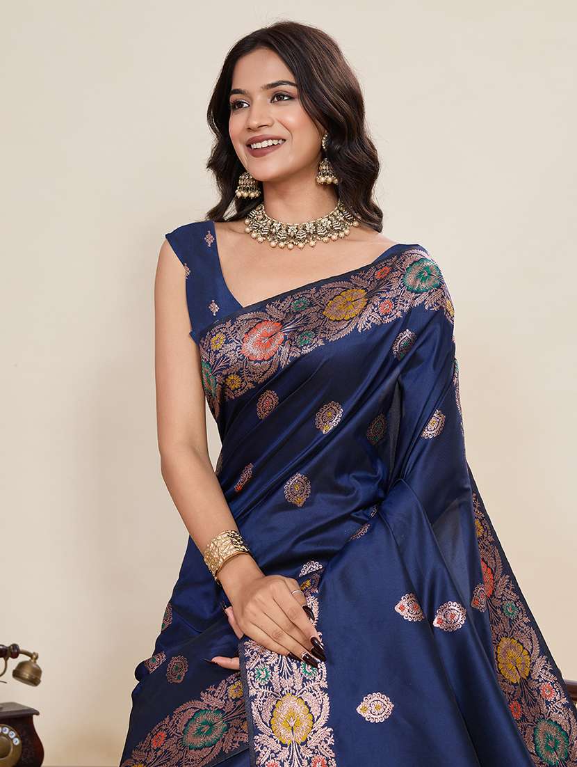 women self design banarasi saree with blouse - 22298712 -  Standard Image - 4