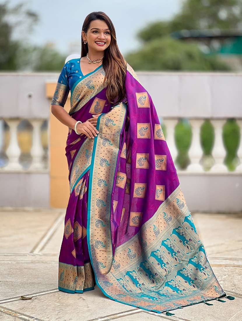 women self design banarasi saree with blouse - 22298783 -  Standard Image - 1
