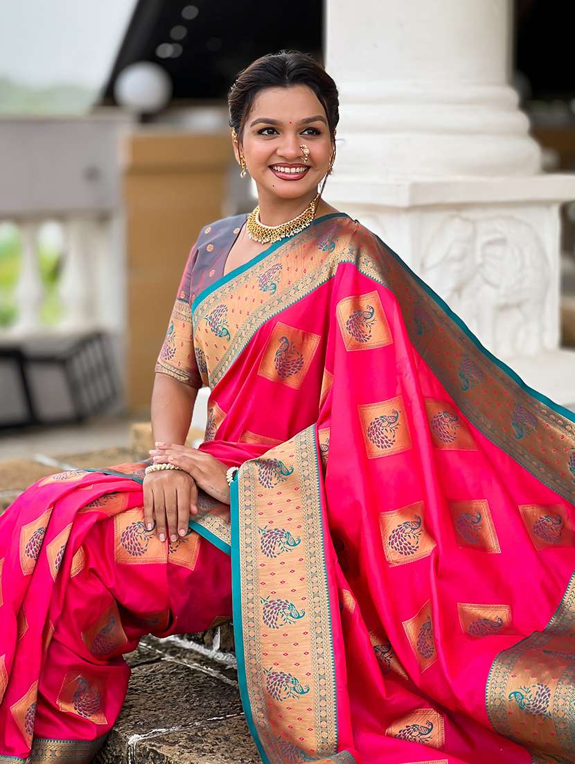 women self design banarasi saree with blouse - 22298786 -  Standard Image - 4