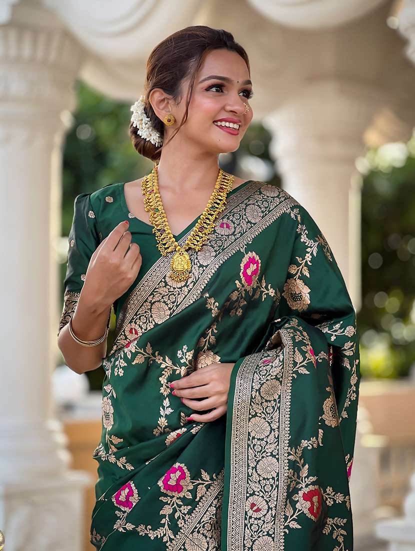 women self design banarasi saree with blouse - 22298789 -  Standard Image - 4