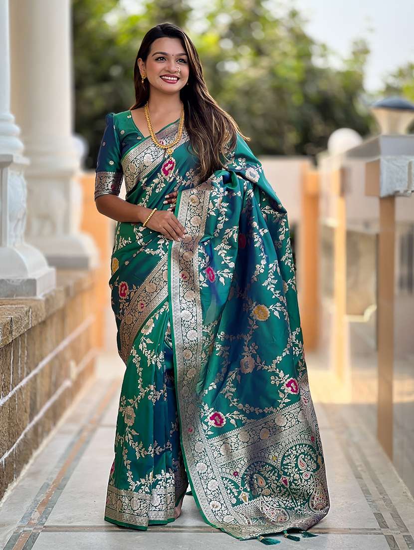 women self design banarasi saree with blouse - 22298798 -  Standard Image - 1