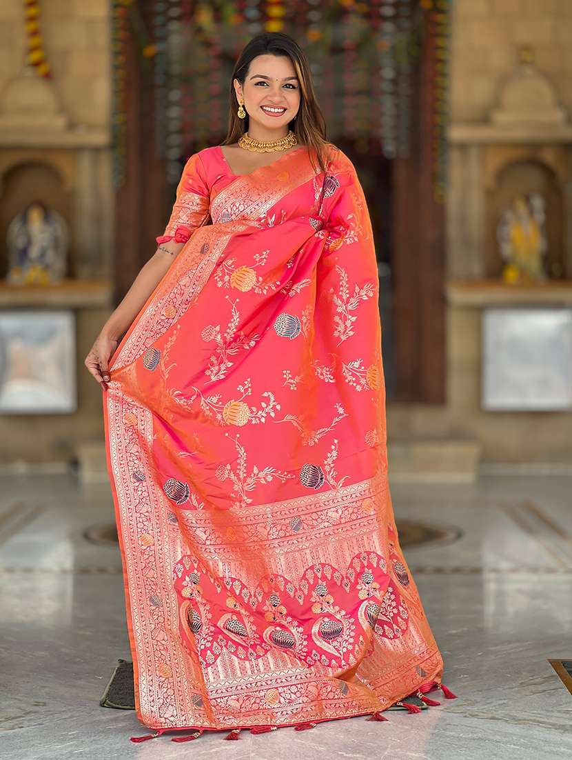 women self design banarasi saree with blouse - 22298805 -  Standard Image - 1