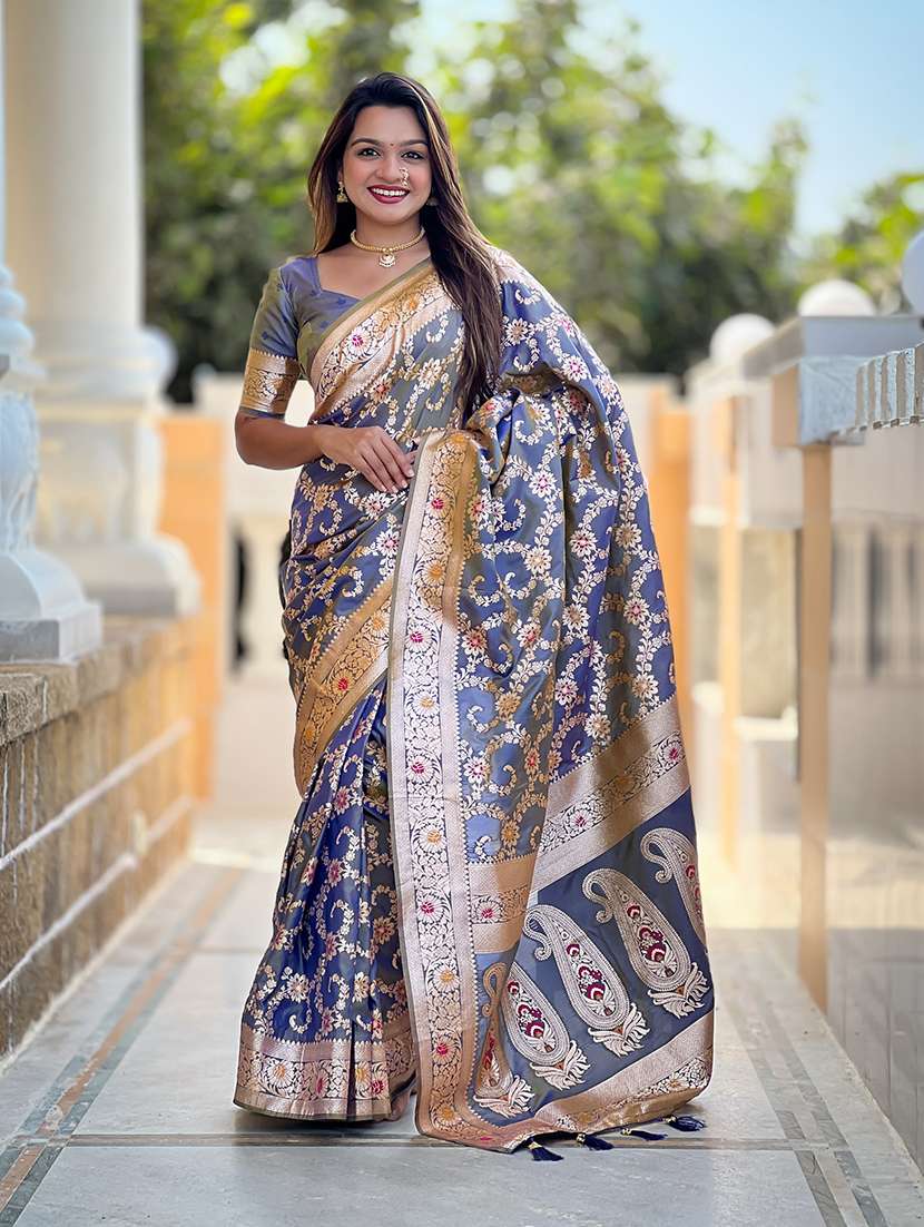 women self design banarasi saree with blouse - 22298841 -  Standard Image - 1