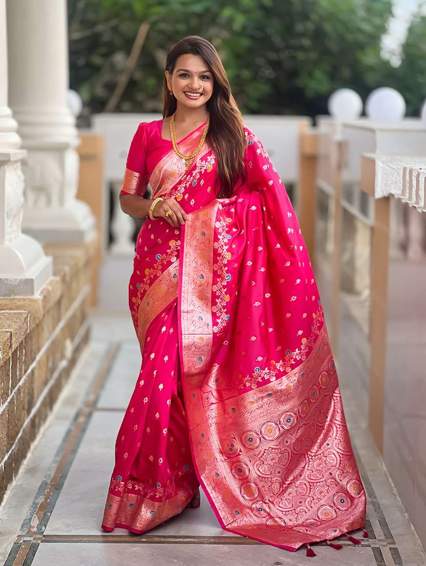 women self design banarasi saree with blouse