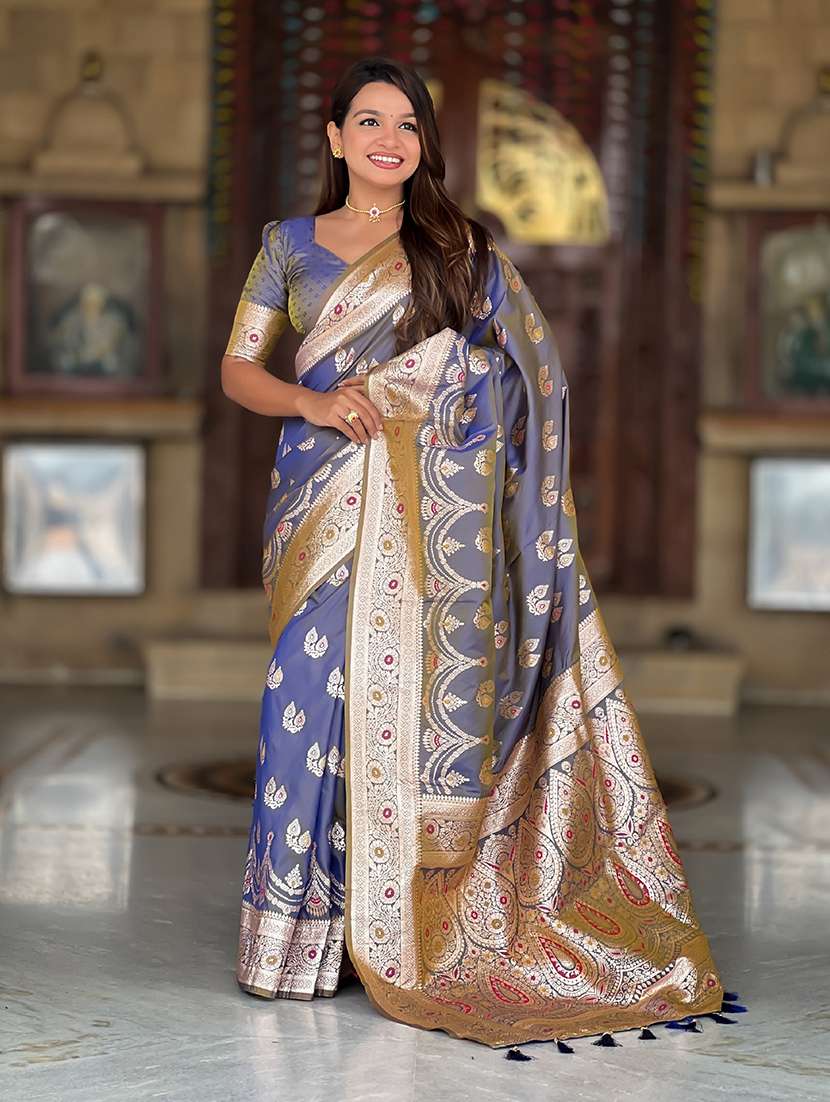 women self design banarasi saree with blouse - 22298867 -  Standard Image - 1