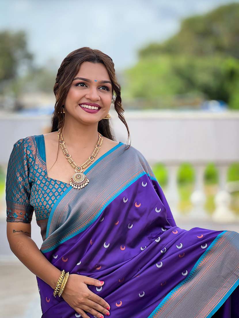 women self design paithani saree with blouse - 22298874 -  Standard Image - 4