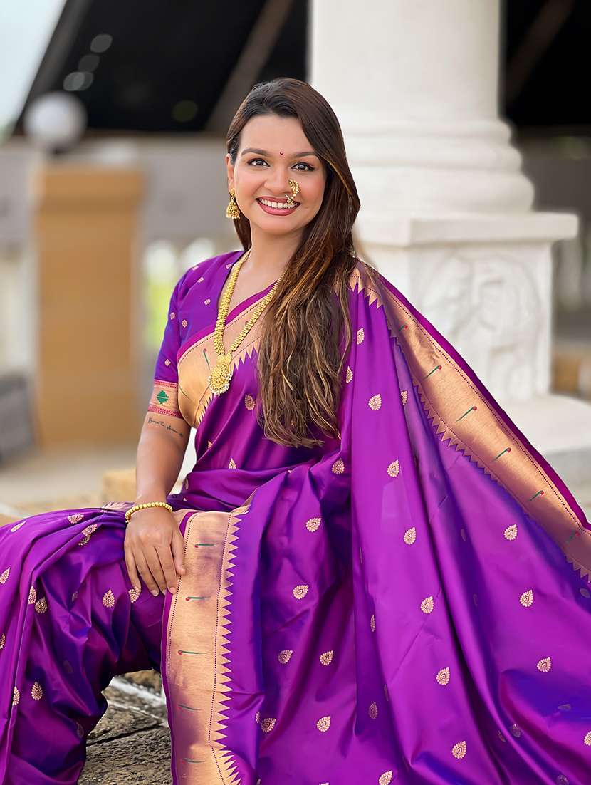 women self design paithani saree with blouse - 22298881 -  Standard Image - 4