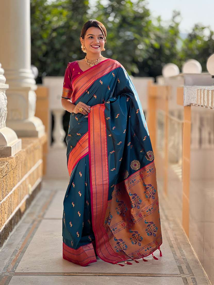 Women Self Design Paithani Saree With Blouse - 22298908 -  Standard Image - 1