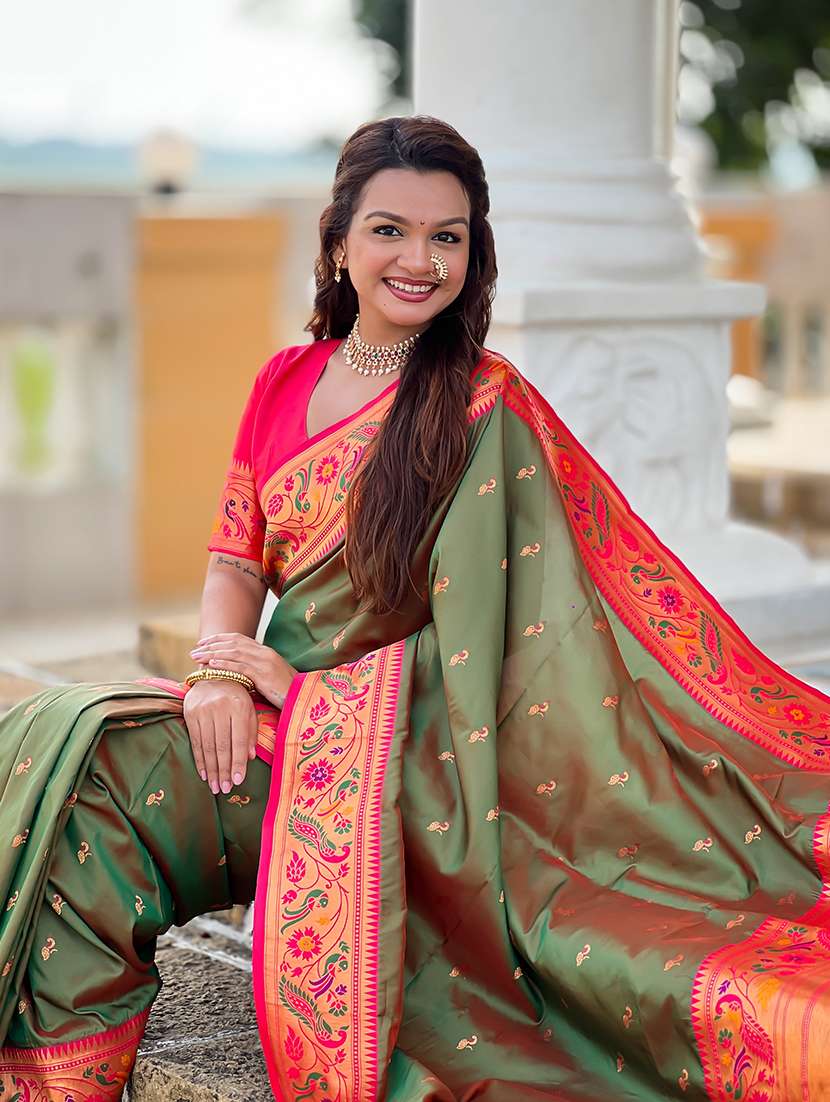 women self design paithani saree with blouse - 22298933 -  Standard Image - 4