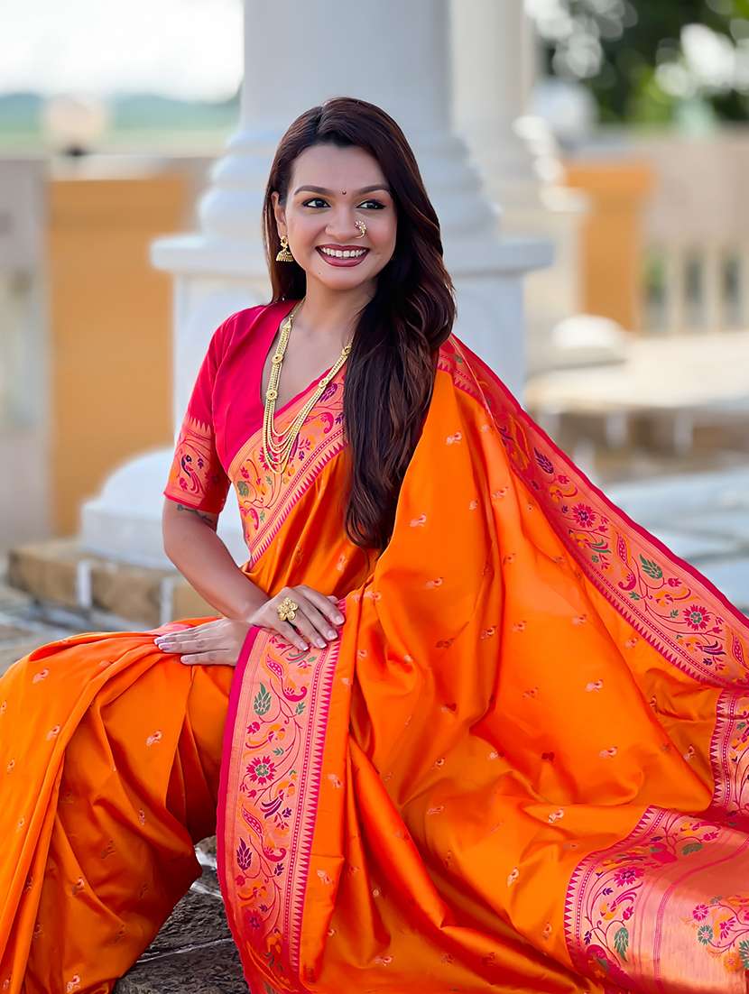 women self design paithani saree with blouse - 22298934 -  Standard Image - 4