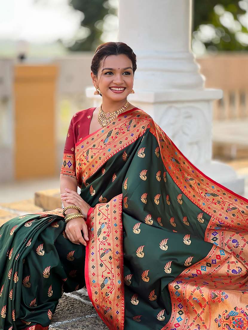 women self design paithani saree with blouse - 22298941 -  Standard Image - 4