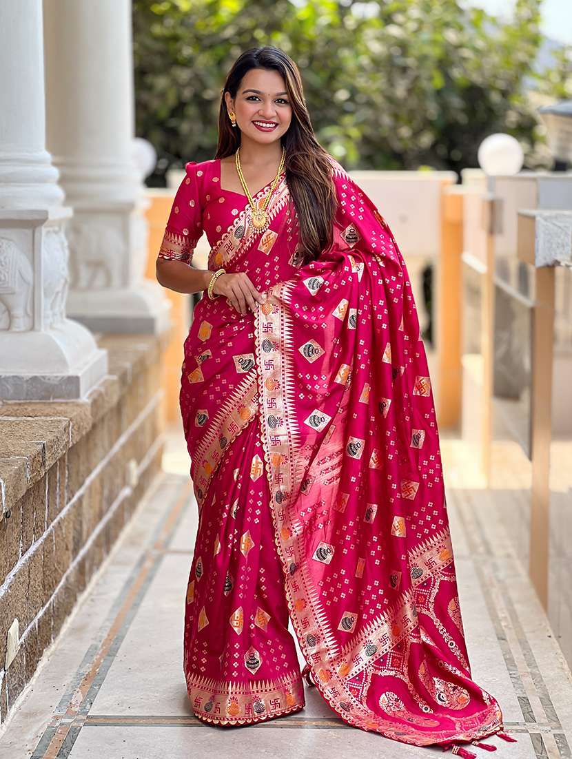 women self design banarasi saree with blouse