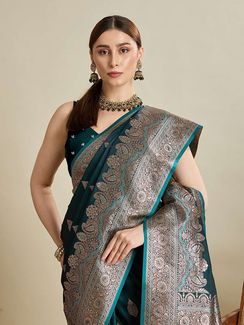 women self design banarasi saree with blouse - 22298979 -  Standard Image - 4