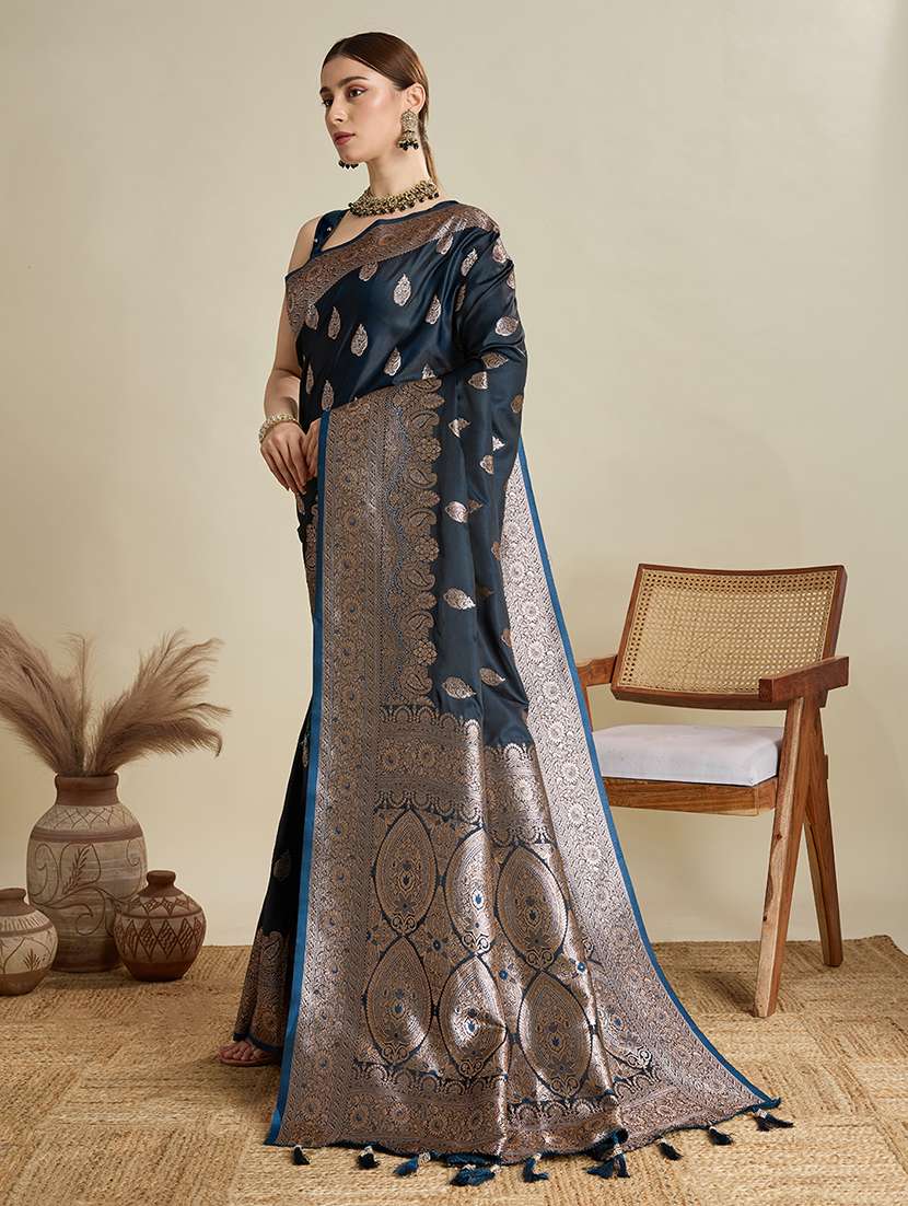 women self design banarasi saree with blouse - 22298981 -  Standard Image - 1