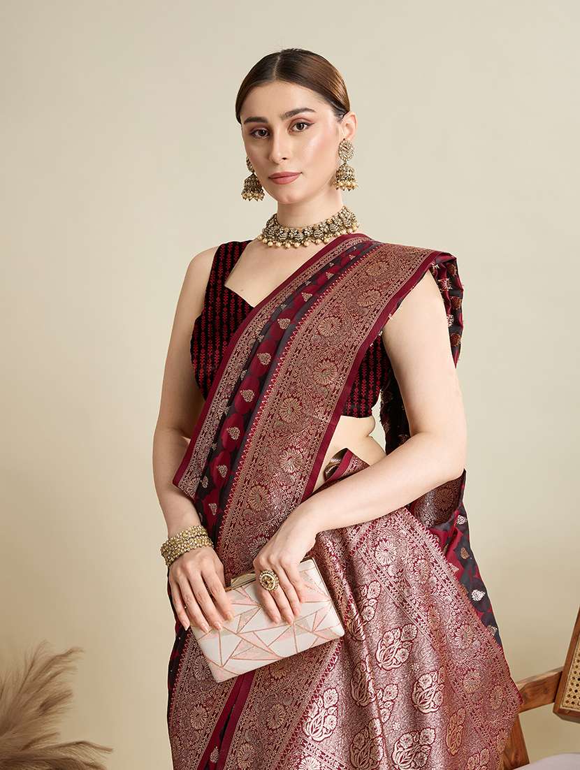 women self design banarasi saree with blouse - 22298995 -  Standard Image - 4