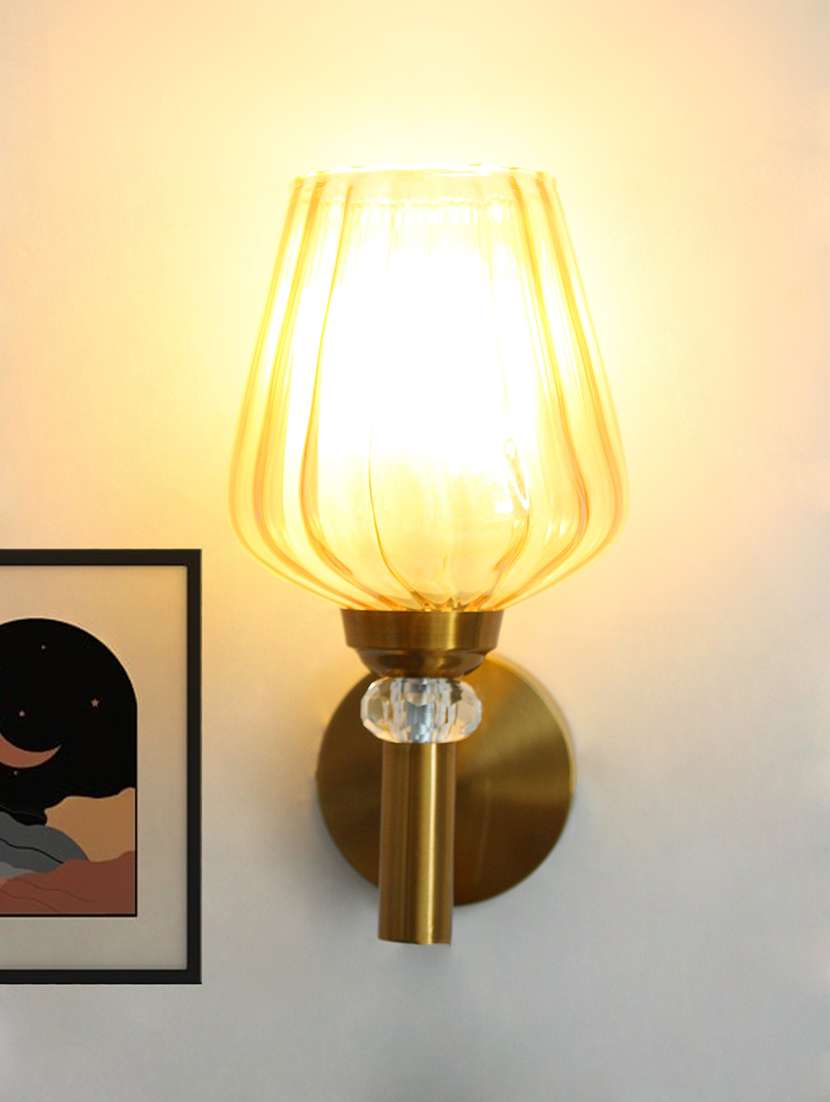 petal-shaped amber gold glass wall light - 22299125 -  Standard Image - 1
