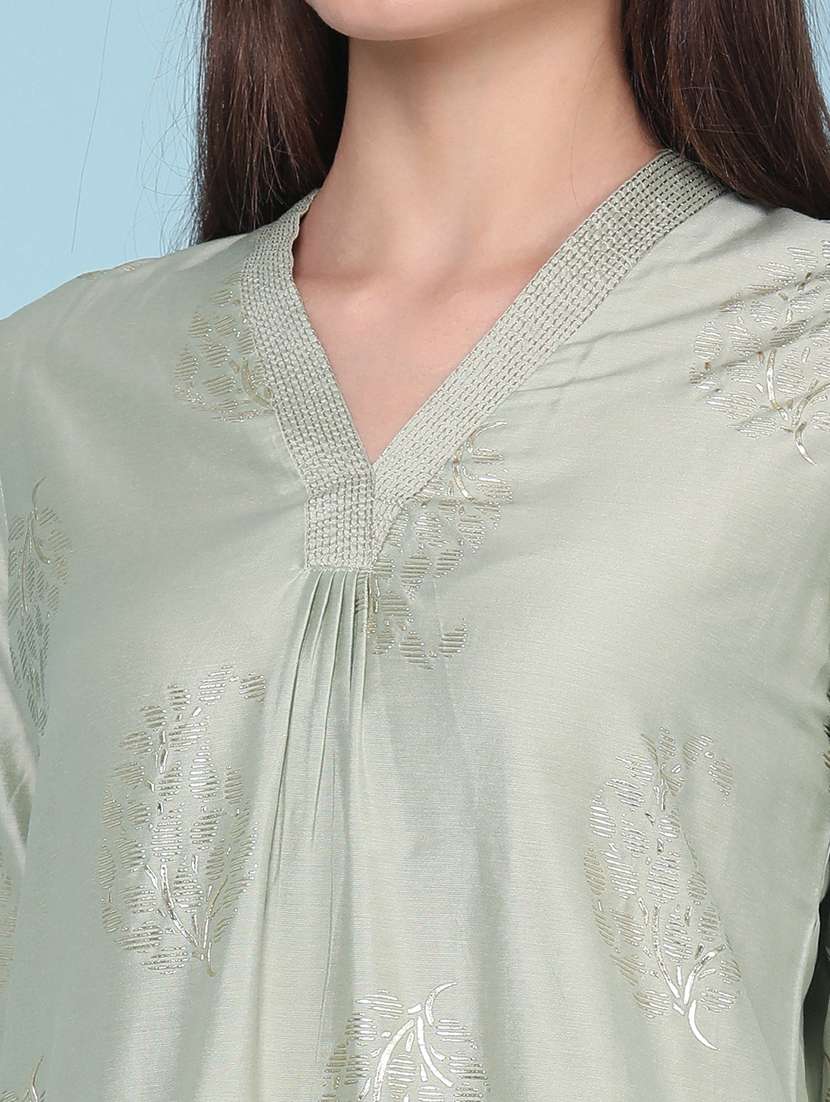 Women Self Design Three Quarter Sleeves Straight Kurta - 22299619 -  Standard Image - 1