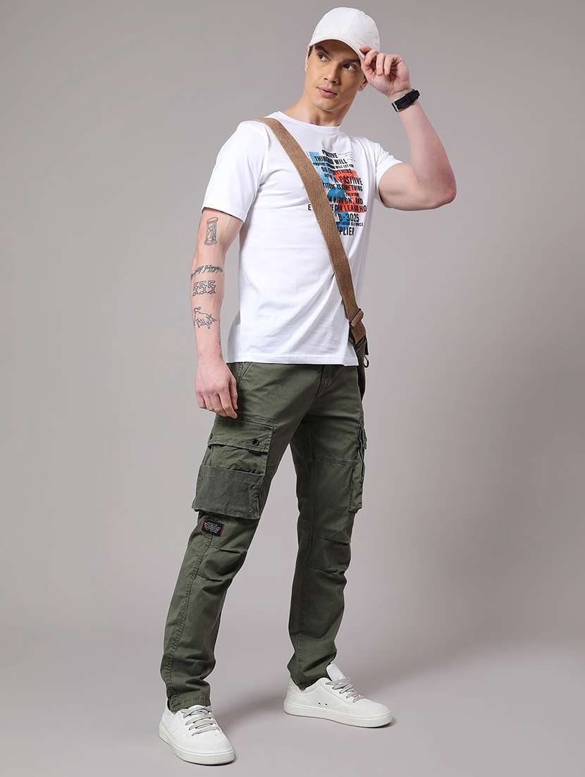 men solid mid rise regular fit cargo  - 22299924 -  Standard Image - 4