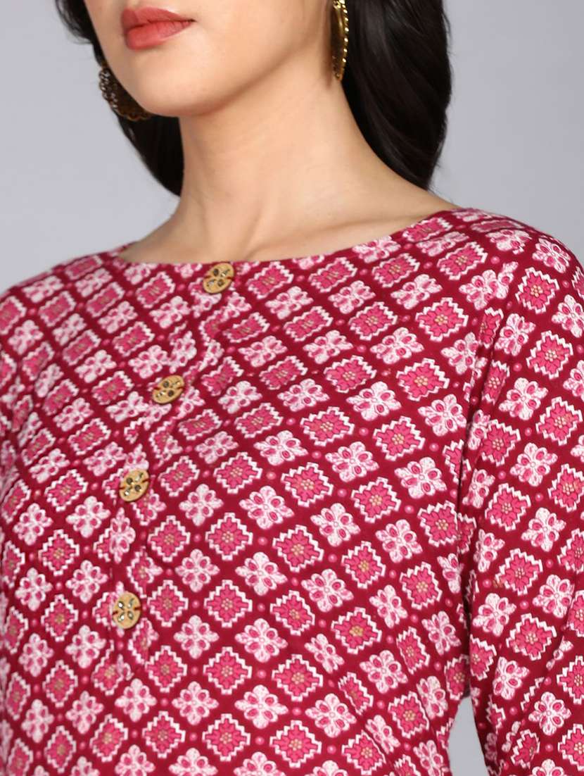 women printed three quarter sleeve straight kurta - 22300374 -  Standard Image - 4