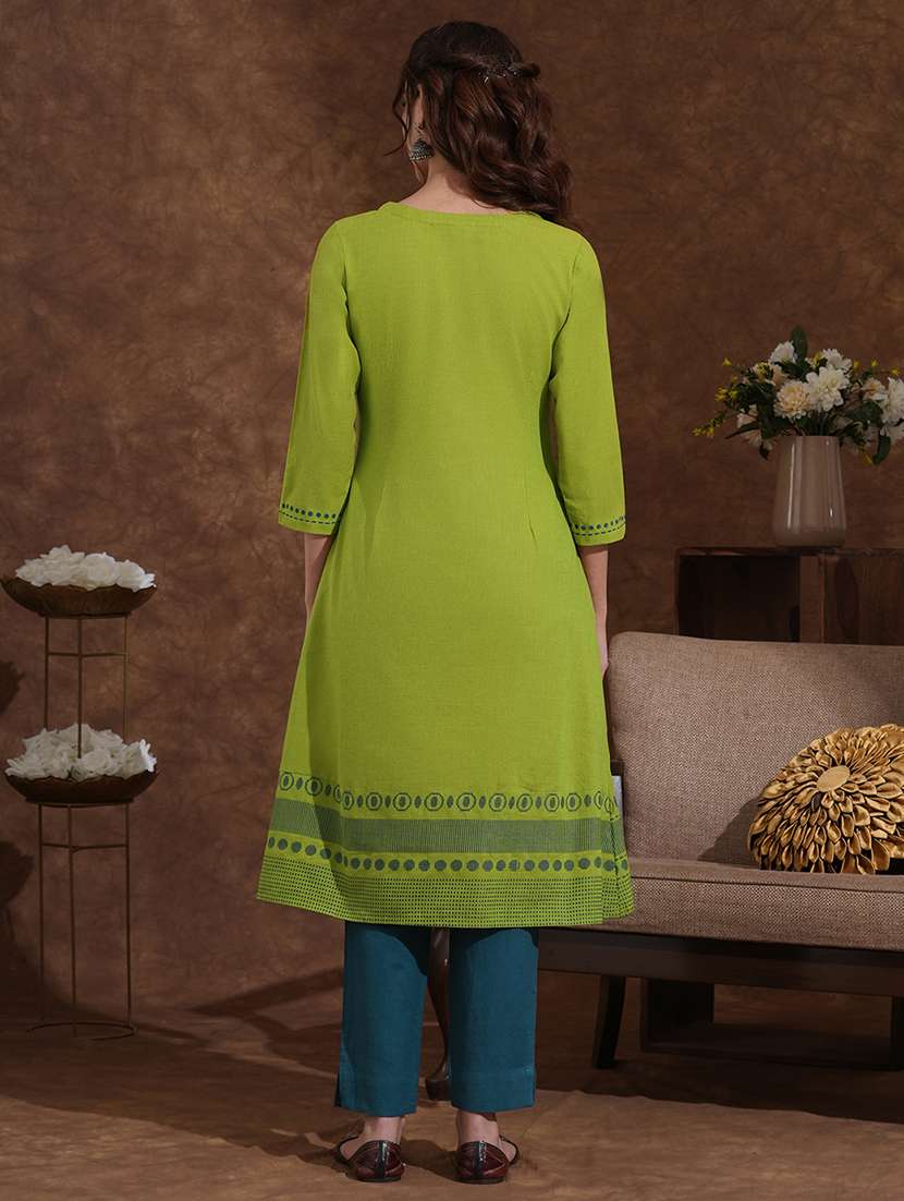 women self design three quarter sleeve a-line kurta - 22300528 -  Standard Image - 4