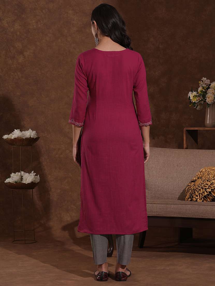 women solid with work three quarter sleeve straight kurta - 22300537 -  Standard Image - 4