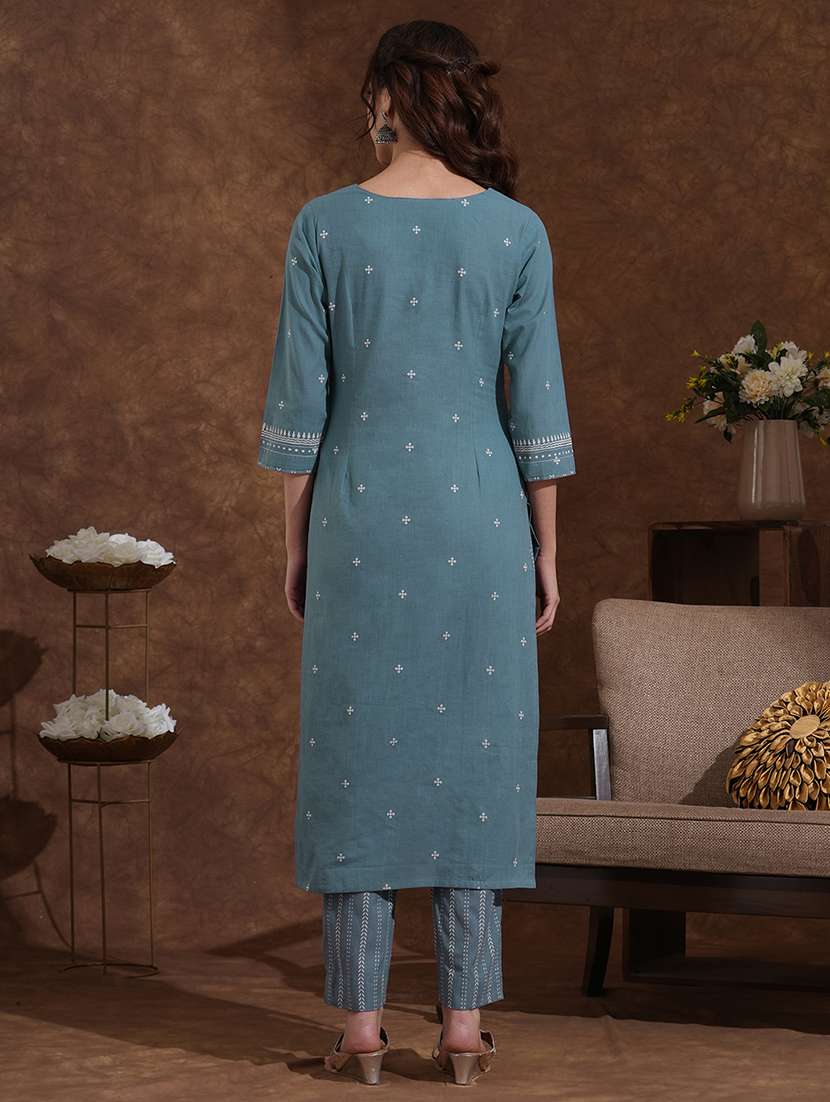 women solid with work notch neck kurta pant with dupatta set  - 22300565 -  Standard Image - 4
