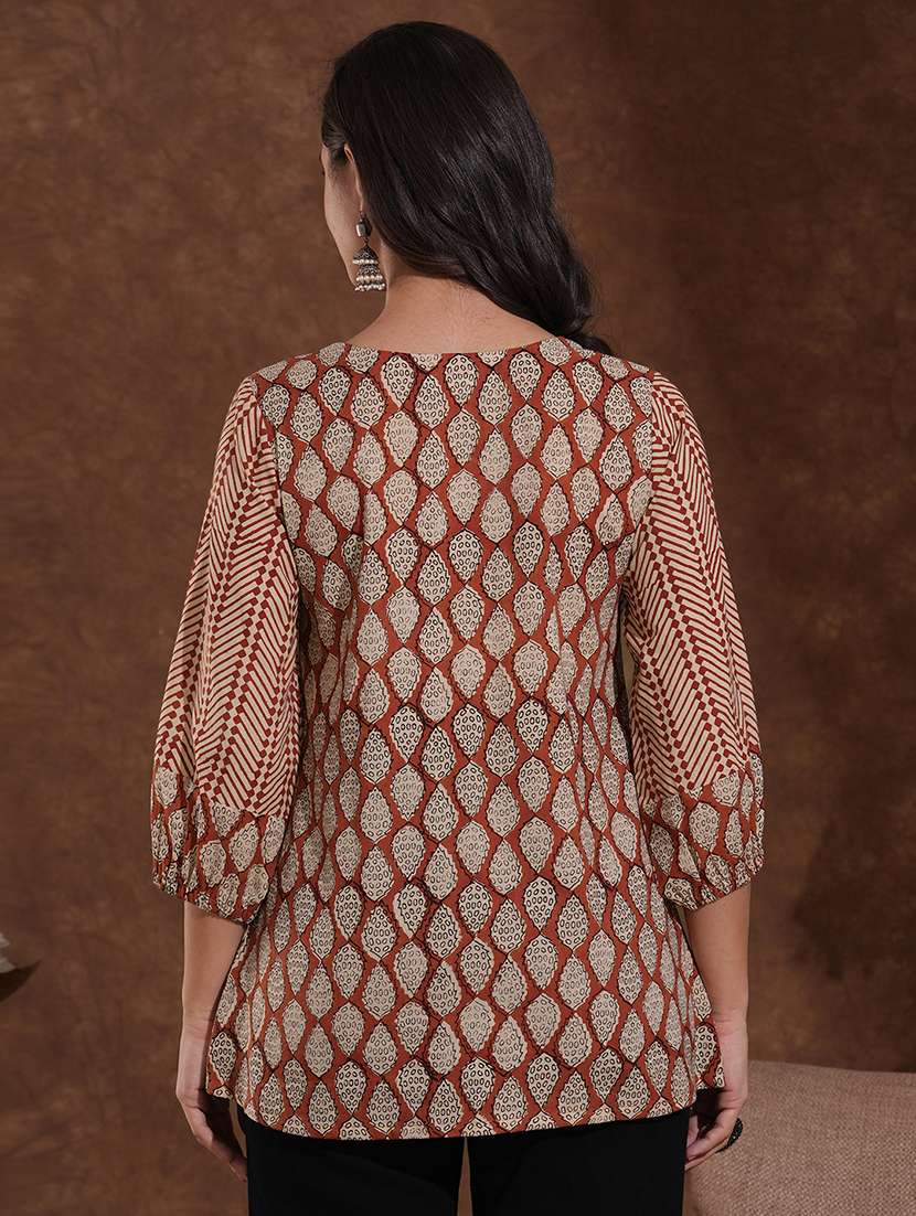 women printed puff sleeve a-line top - 22300573 -  Standard Image - 4