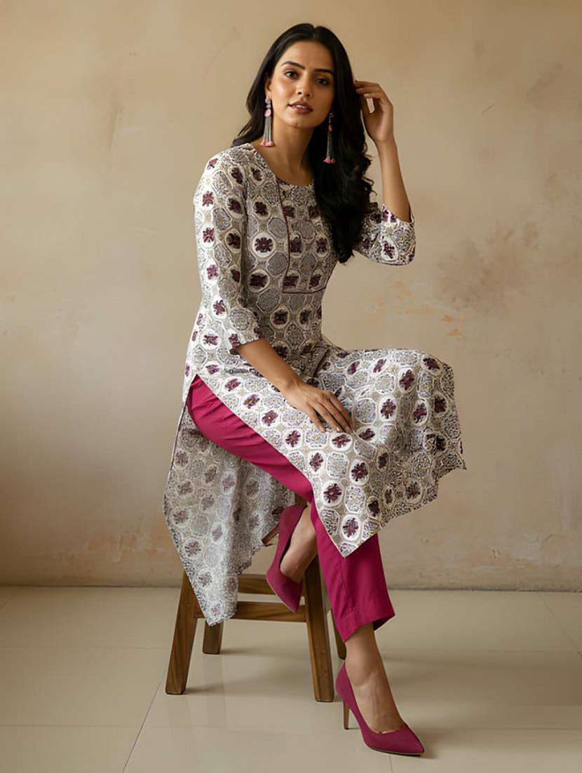 women printed three quarter sleeve straight kurta - 22301577 -  Standard Image - 4