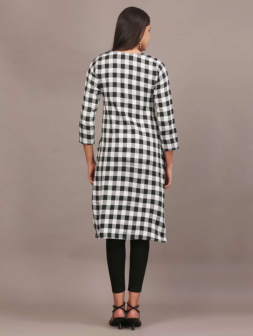women checkered three quarter sleeve woolen kurta - 22301688 -  Standard Image - 4