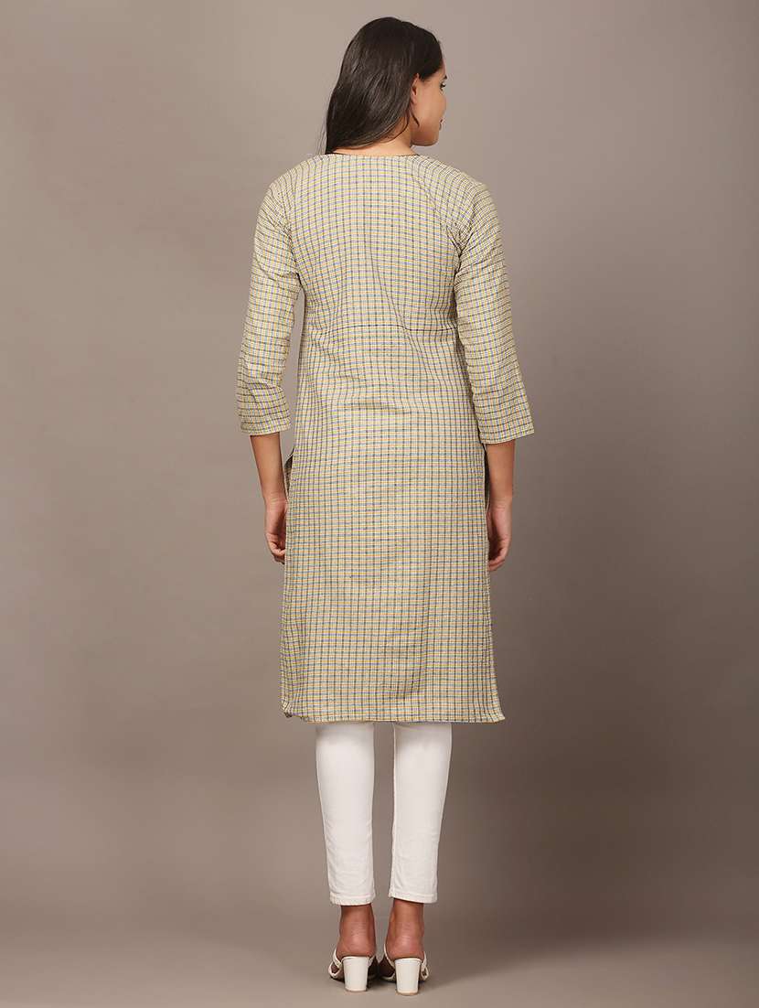 women checkered three quarter sleeve woolen kurta - 22301690 -  Standard Image - 4