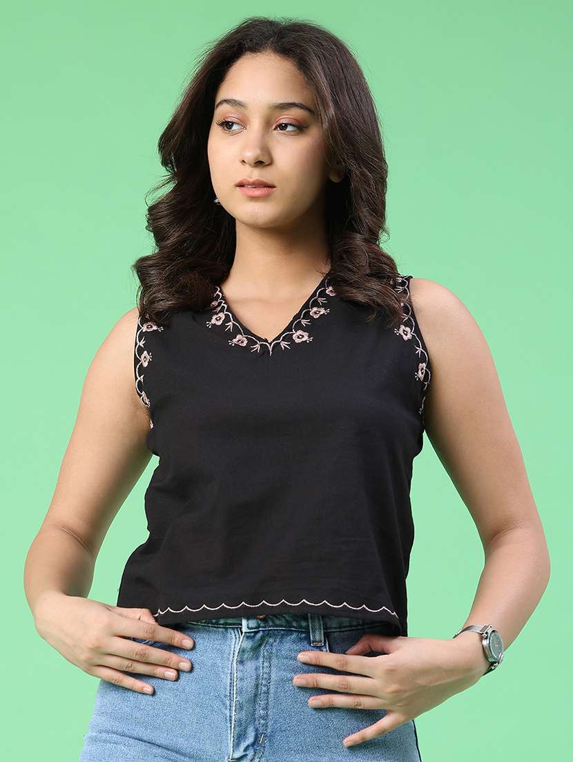 women embroidered sleeveless regular top