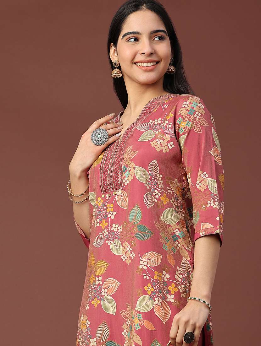 women floral three quarter sleeve kurta pant set - 22302530 -  Standard Image - 1