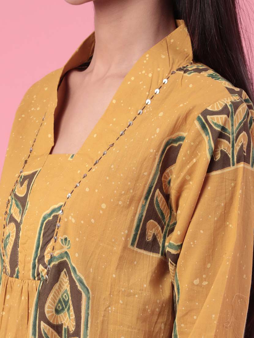Women Printed Three Quarter Sleeves A-line Kurta - 22302675 -  Standard Image - 1