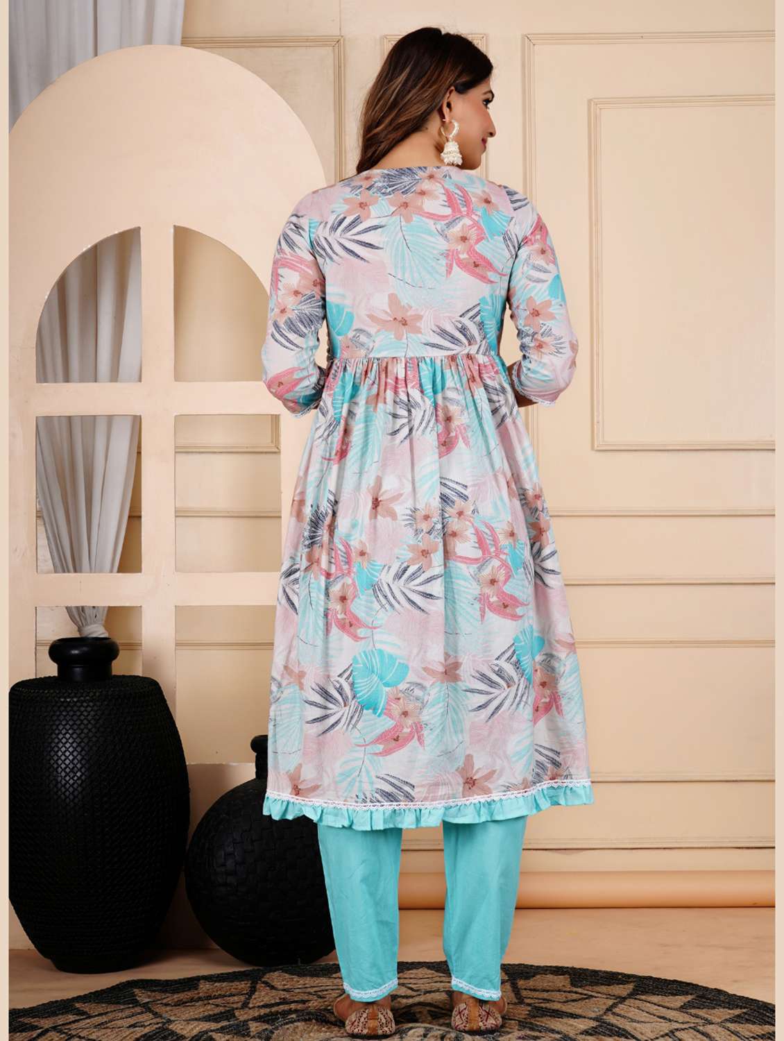women floral three quarter sleeve kurta pant with dupatta set - 22303174 -  Standard Image - 4