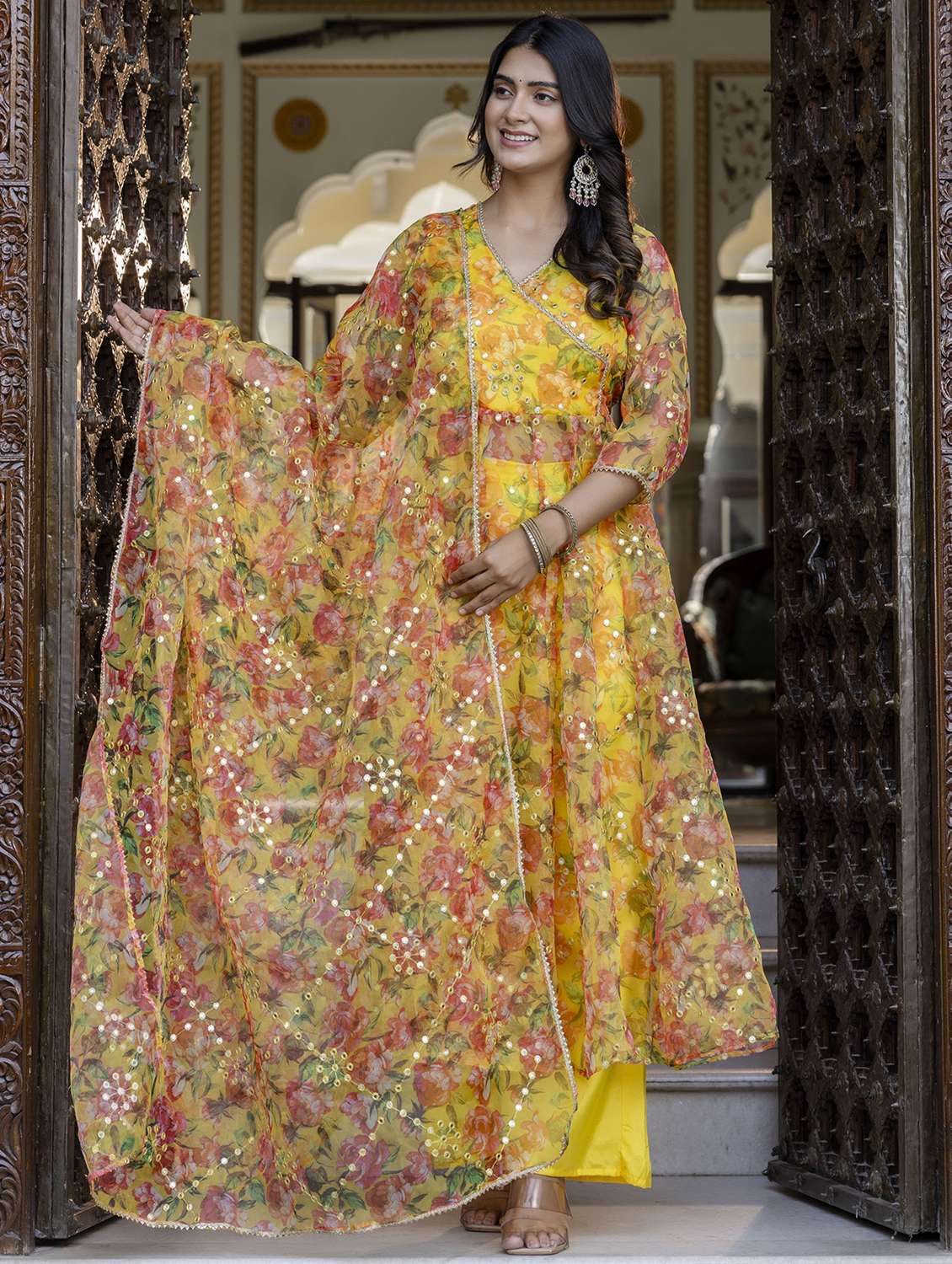 women floral three quarter sleeve kurta pant with dupatta set - 22303178 -  Standard Image - 1