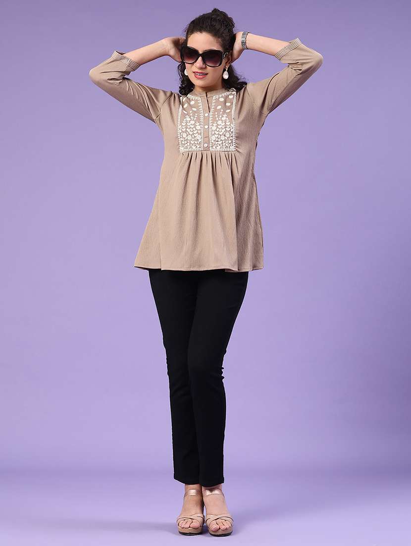 women self design flared short kurti - 22304079 -  Standard Image - 4