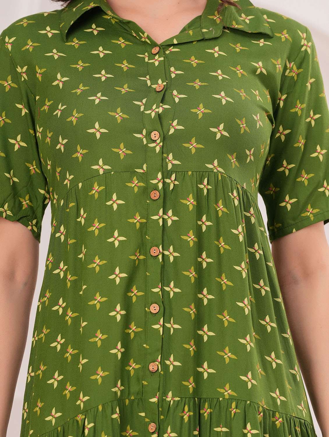 women printed collared short sleeve tiered dress - 22305906 -  Standard Image - 4